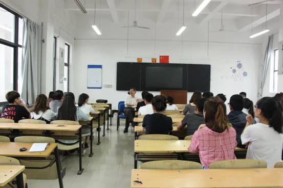 学生座谈会图片1